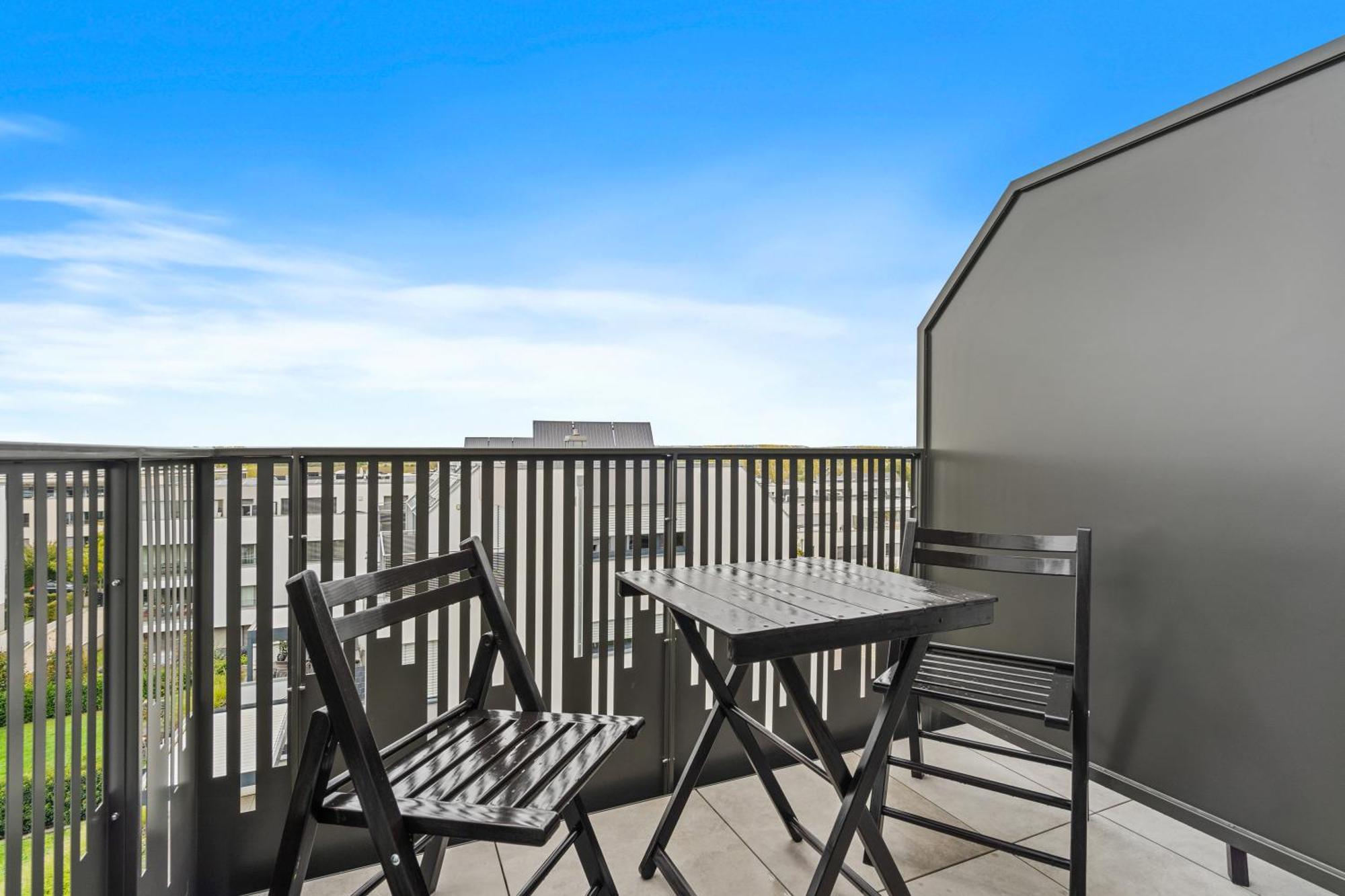 Gasthof Comfort & Style In Vibrant Coliving