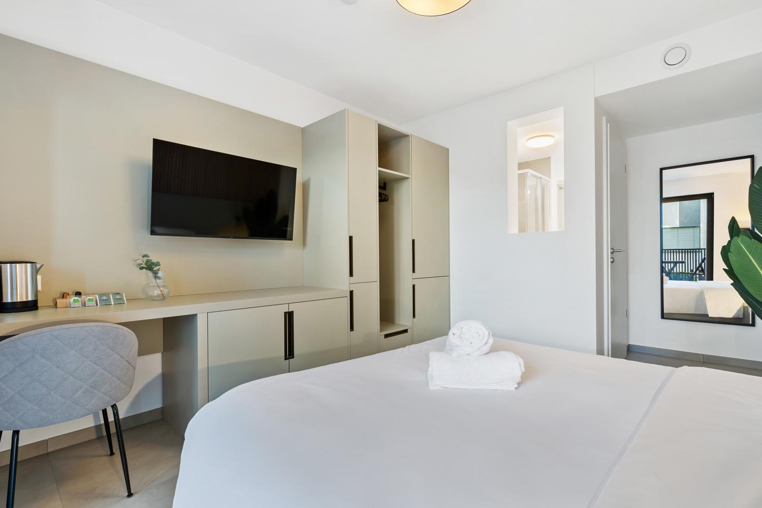 Gasthof Comfort & Style In Vibrant Coliving