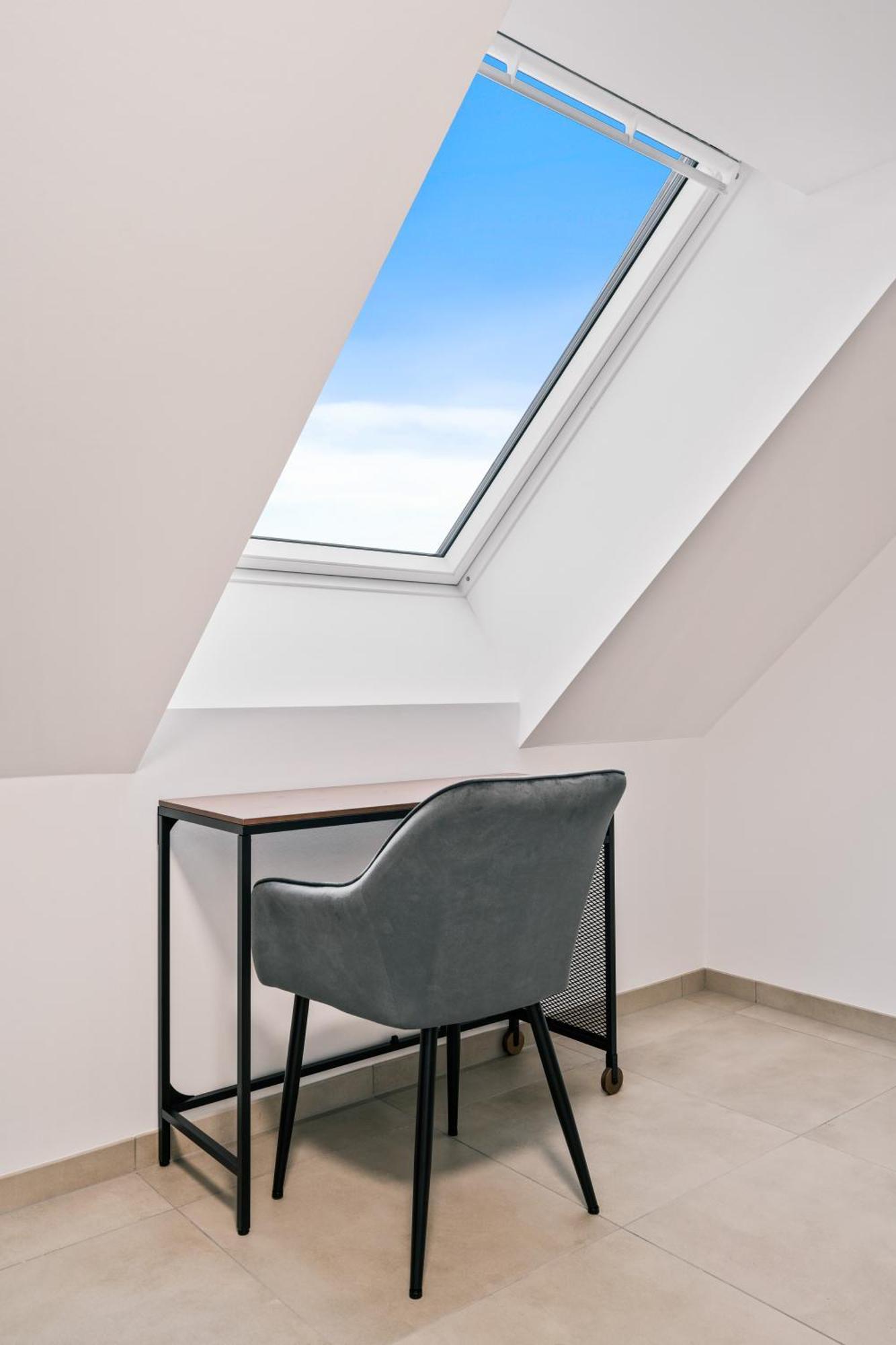 Gasthof Comfort & Style In Vibrant Coliving